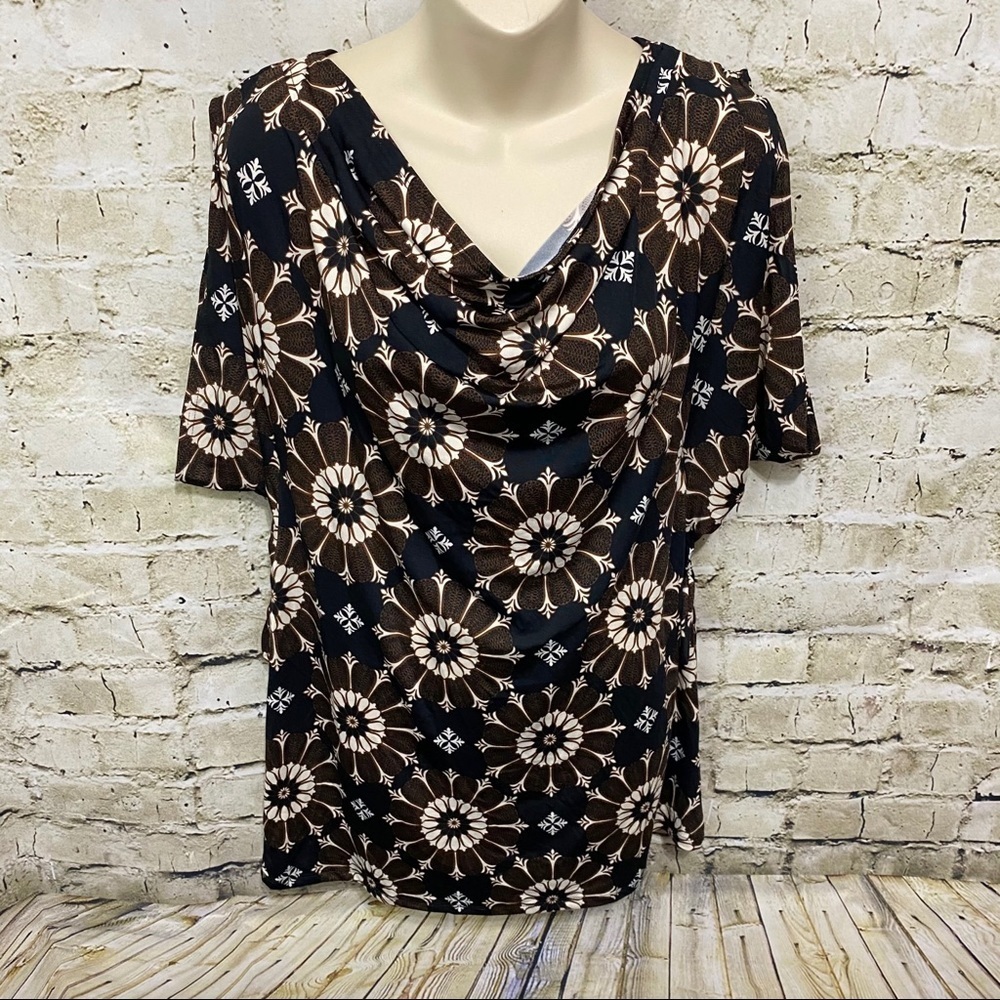 NWT Madison Brown Floral Print Slit Sleeve‎ Blouse
